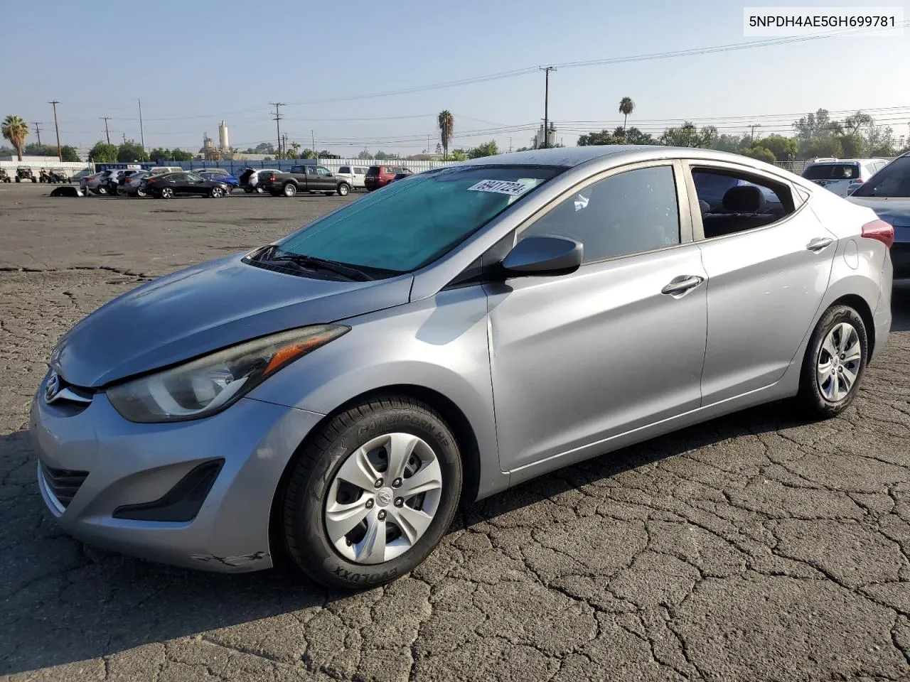 5NPDH4AE5GH699781 2016 Hyundai Elantra Se