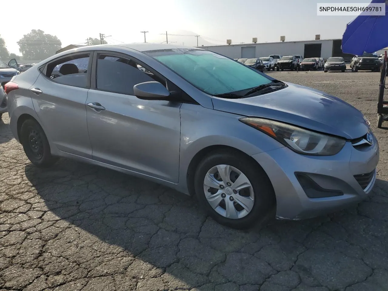 5NPDH4AE5GH699781 2016 Hyundai Elantra Se