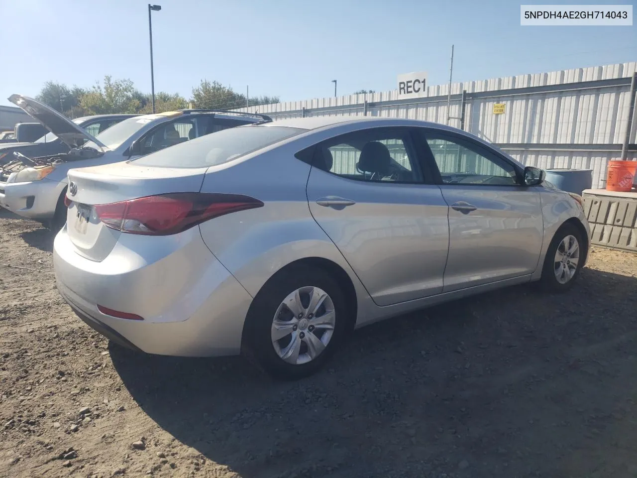 2016 Hyundai Elantra Se VIN: 5NPDH4AE2GH714043 Lot: 70677104