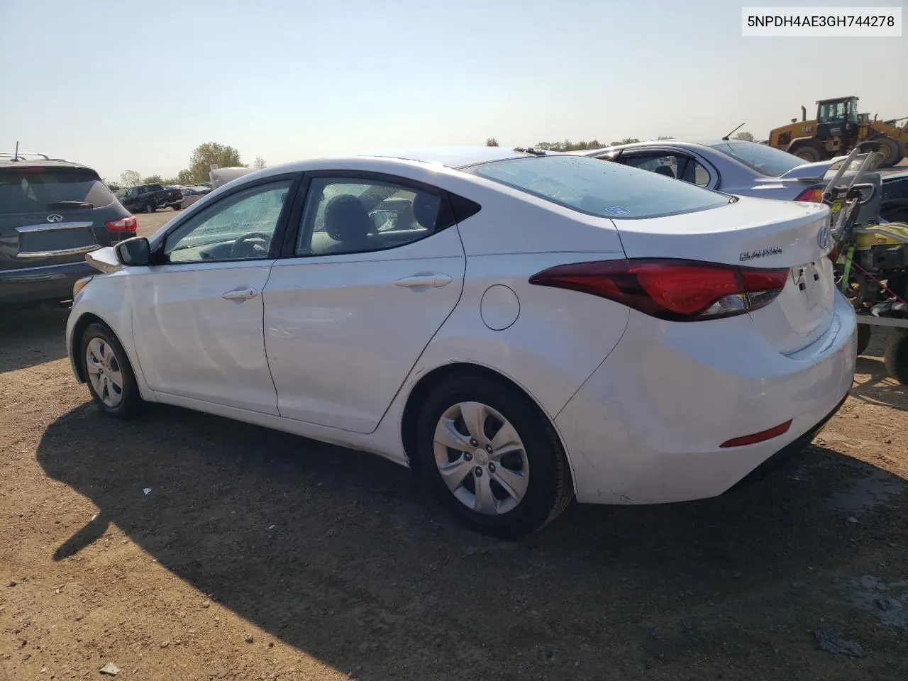 5NPDH4AE3GH744278 2016 Hyundai Elantra Se