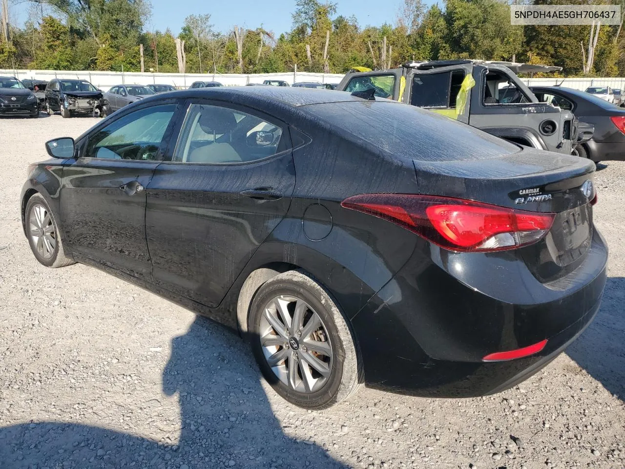 5NPDH4AE5GH706437 2016 Hyundai Elantra Se