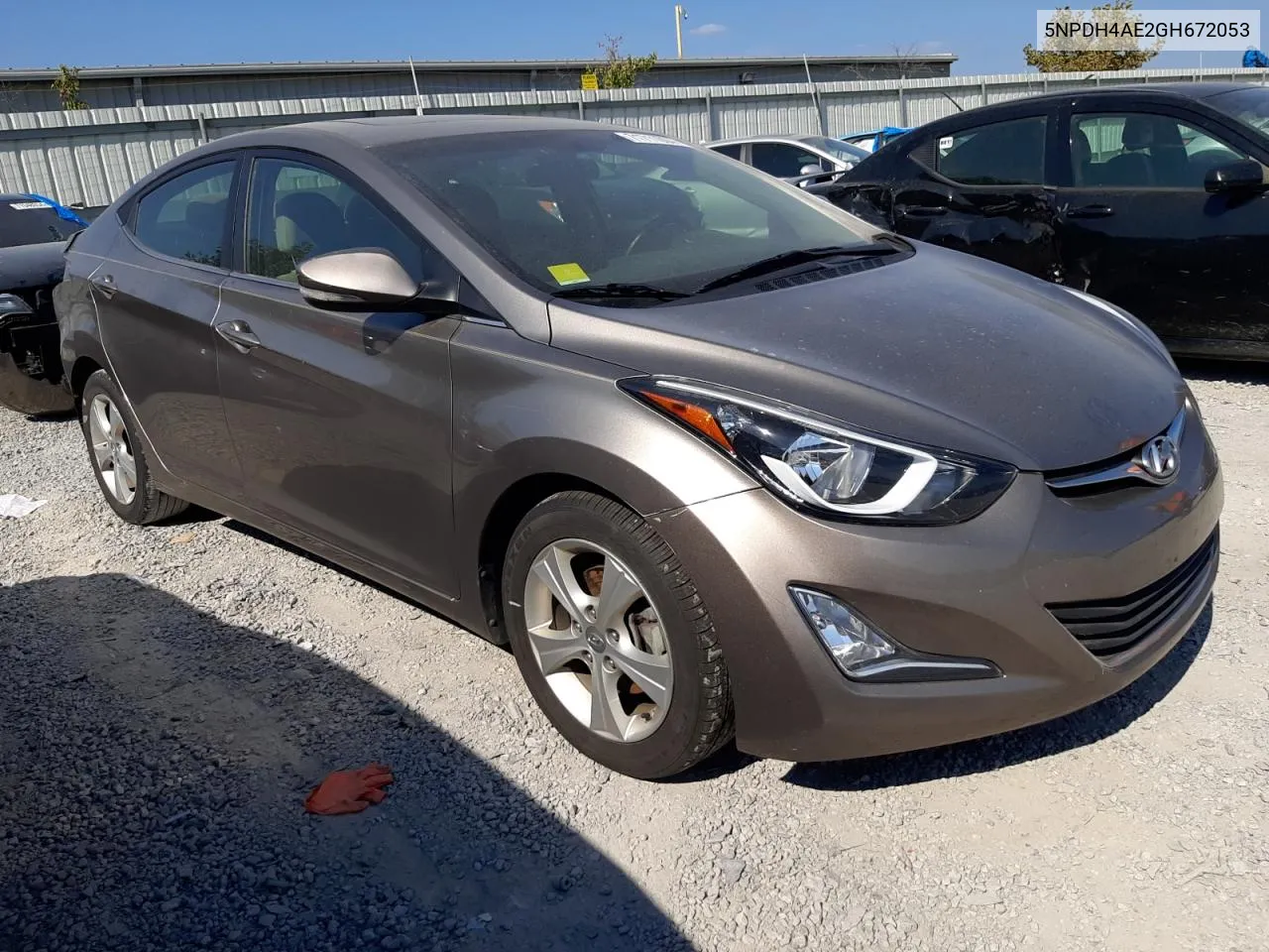 5NPDH4AE2GH672053 2016 Hyundai Elantra Se