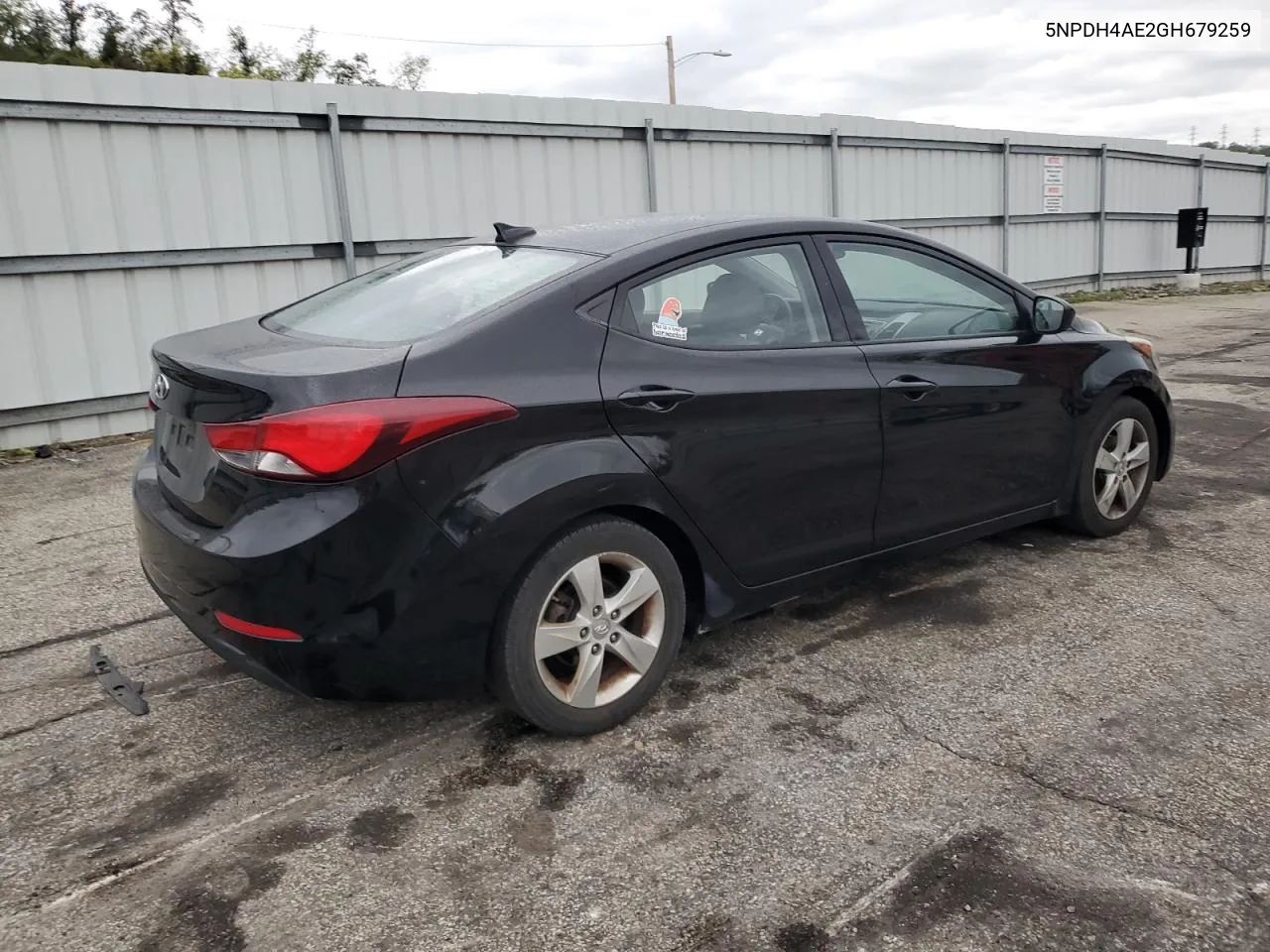 5NPDH4AE2GH679259 2016 Hyundai Elantra Se