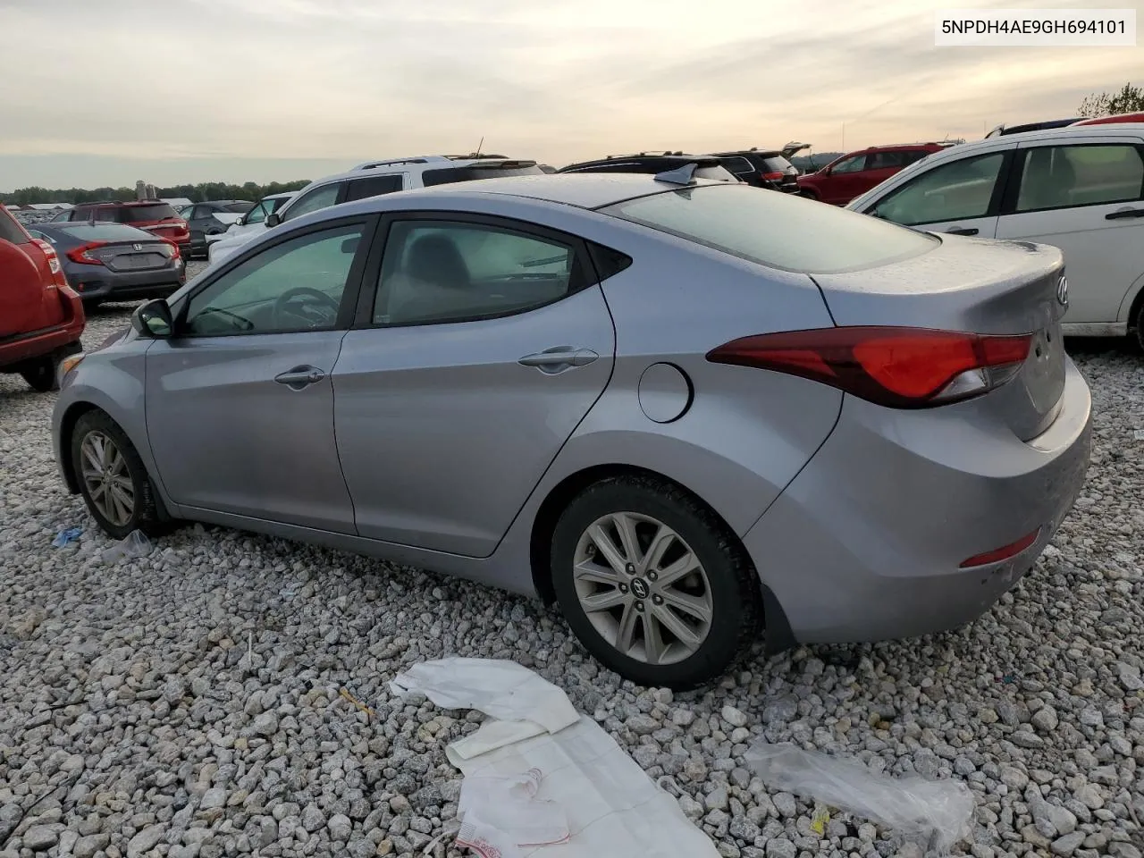 5NPDH4AE9GH694101 2016 Hyundai Elantra Se