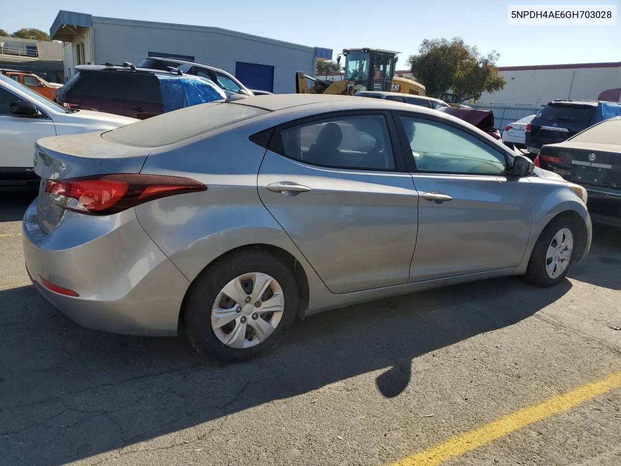 5NPDH4AE6GH703028 2016 Hyundai Elantra Se