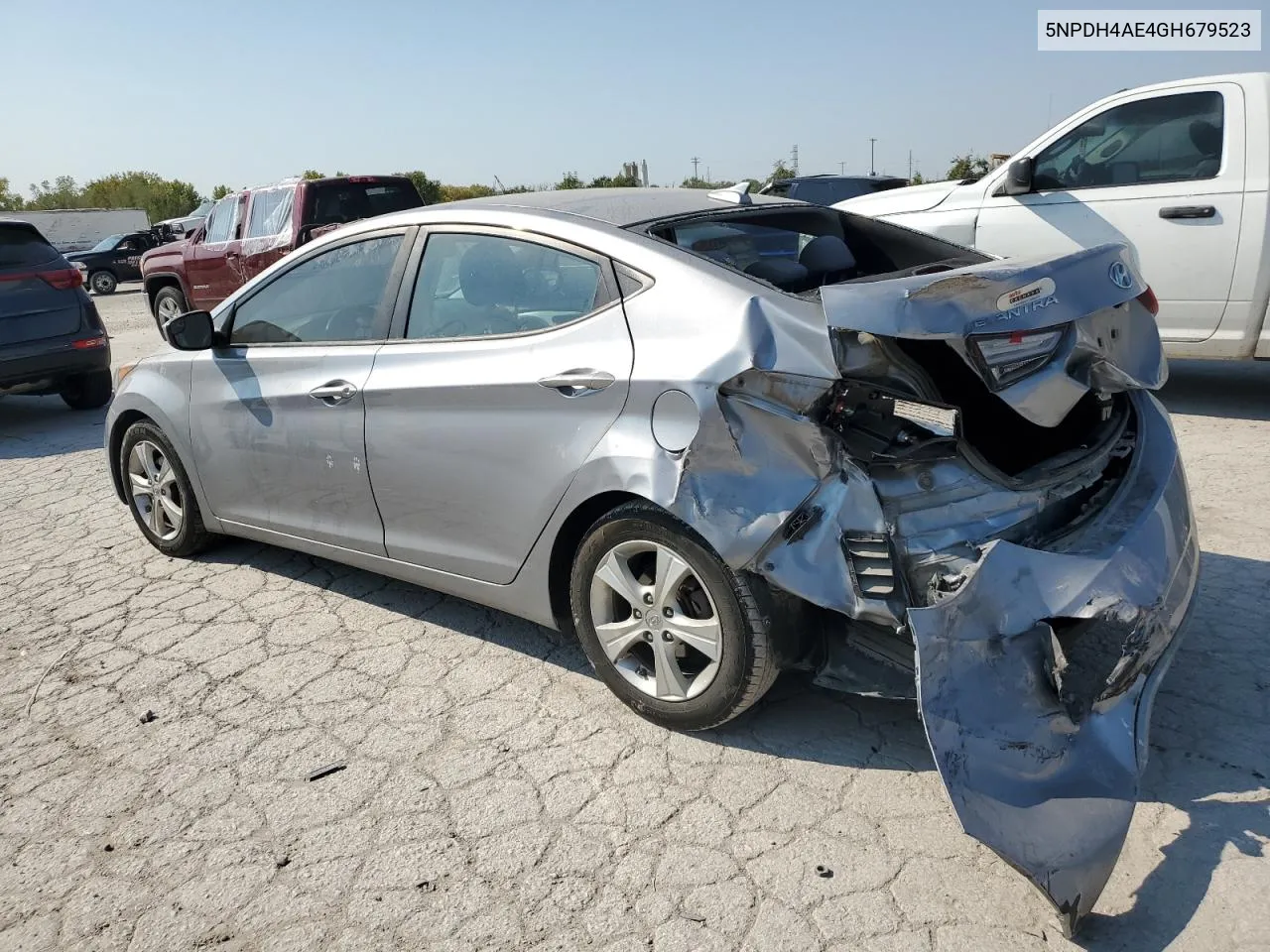 5NPDH4AE4GH679523 2016 Hyundai Elantra Se