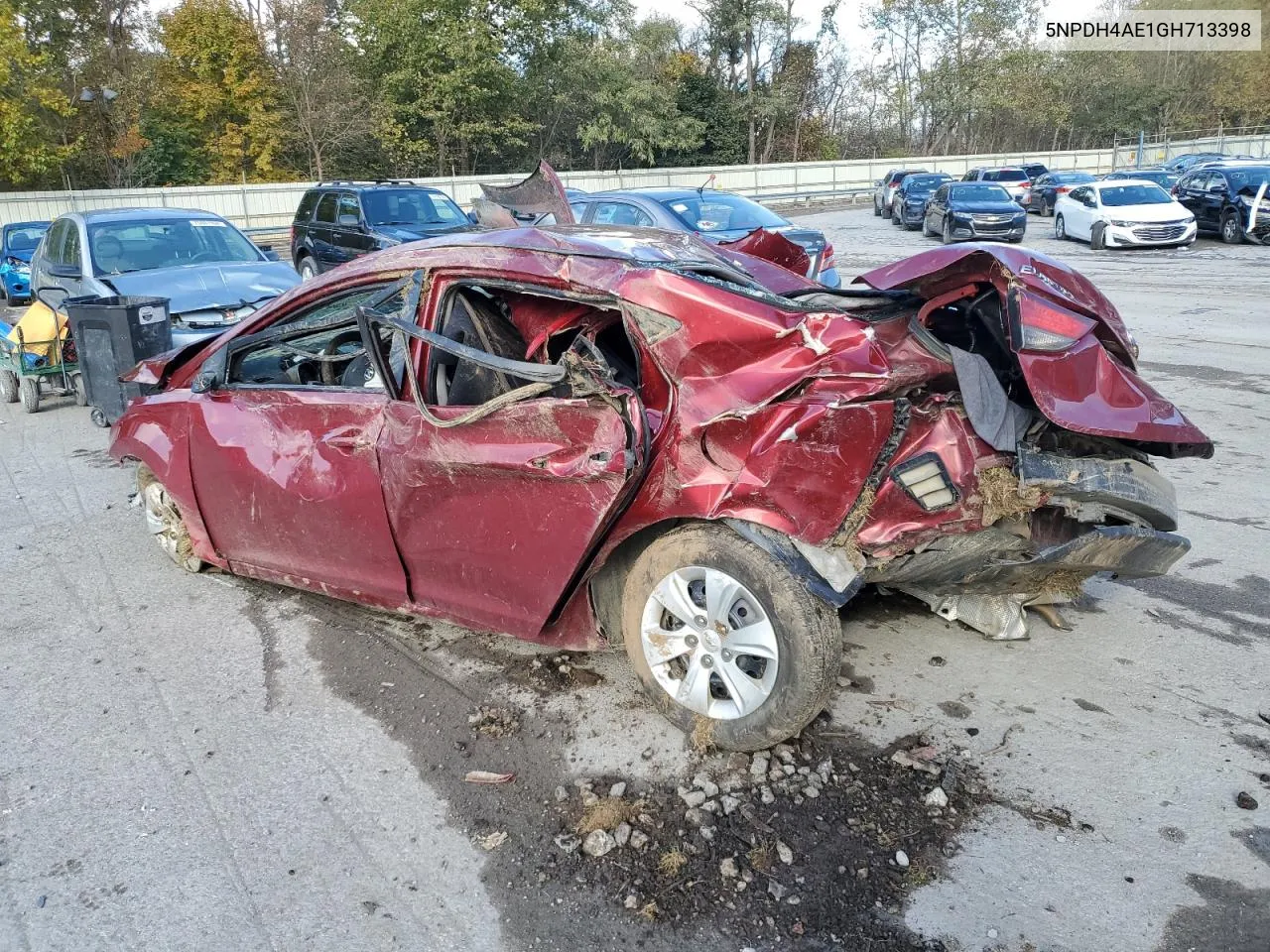 5NPDH4AE1GH713398 2016 Hyundai Elantra Se