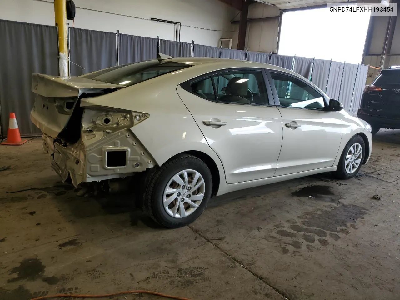 5NPD74LFXHH193454 2017 Hyundai Elantra Se