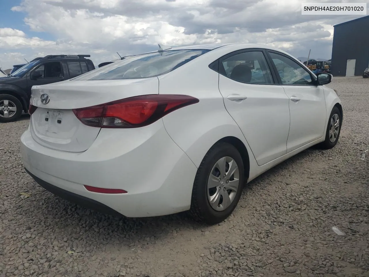 5NPDH4AE2GH701020 2018 Hyundai Elantra Se