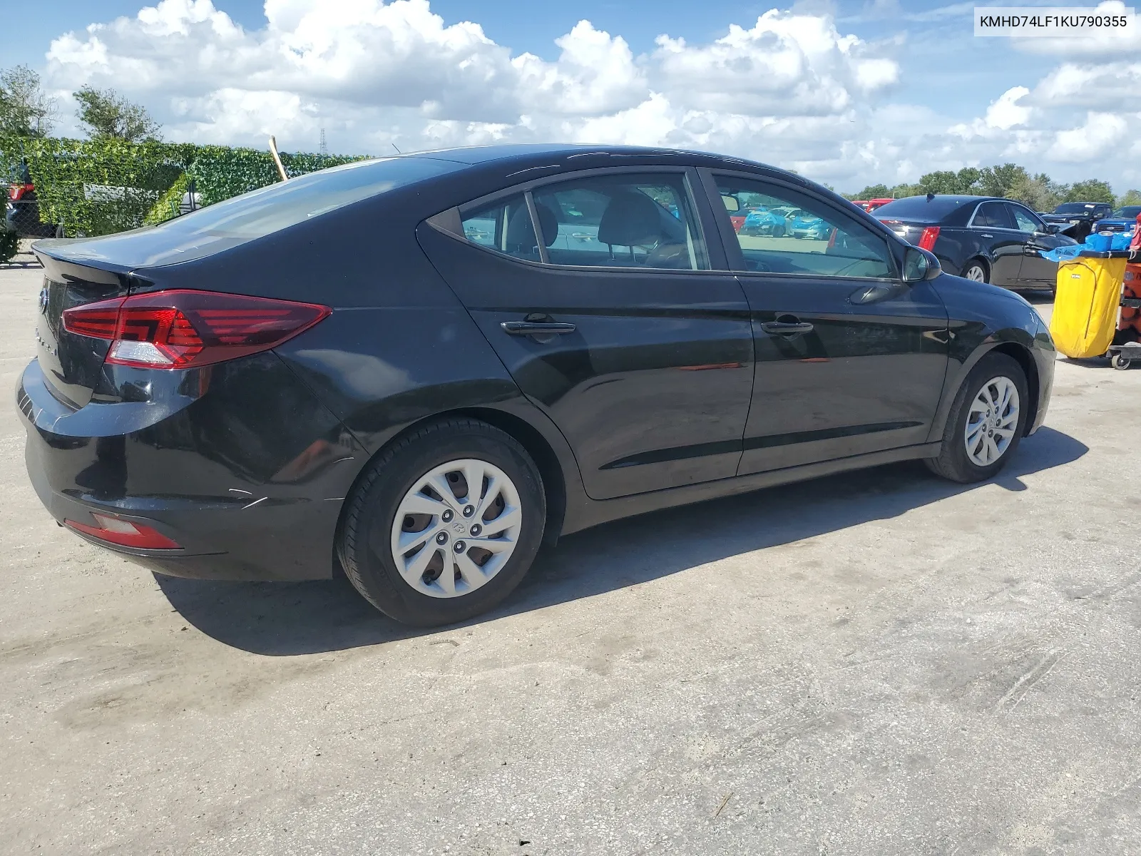 KMHD74LF1KU790355 2019 Hyundai Elantra Se