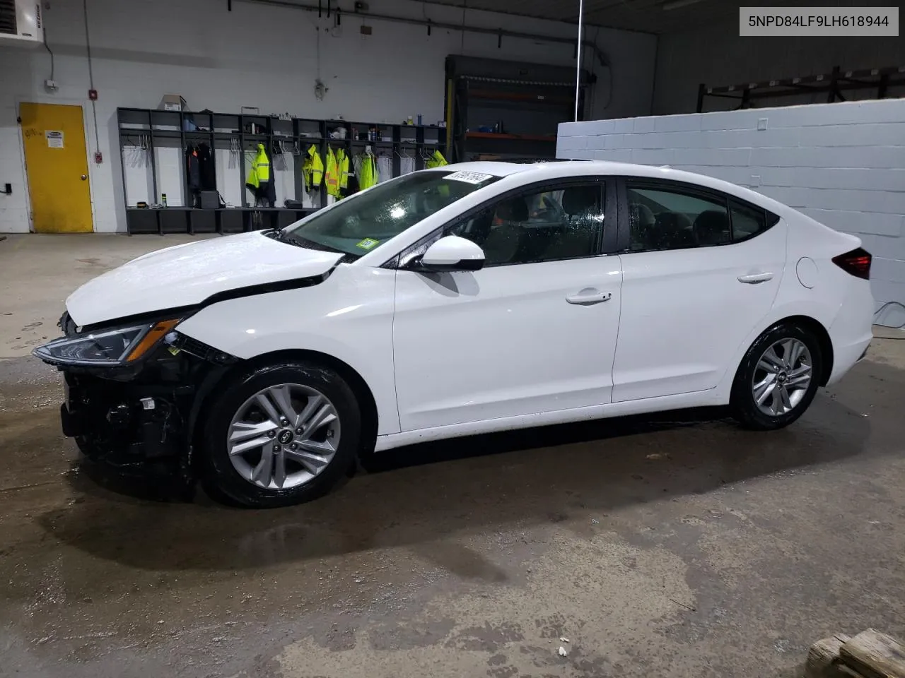 2020 Hyundai Elantra Sel VIN: 5NPD84LF9LH618944 Lot: 63967664