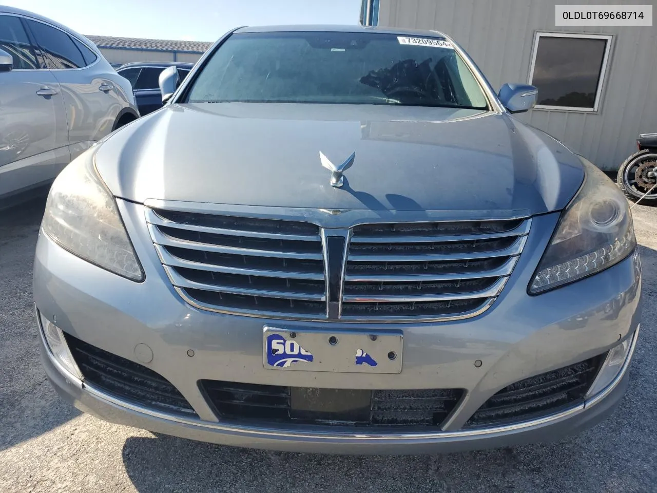 0LDL0T69668714 2014 Hyundai Equus Sign