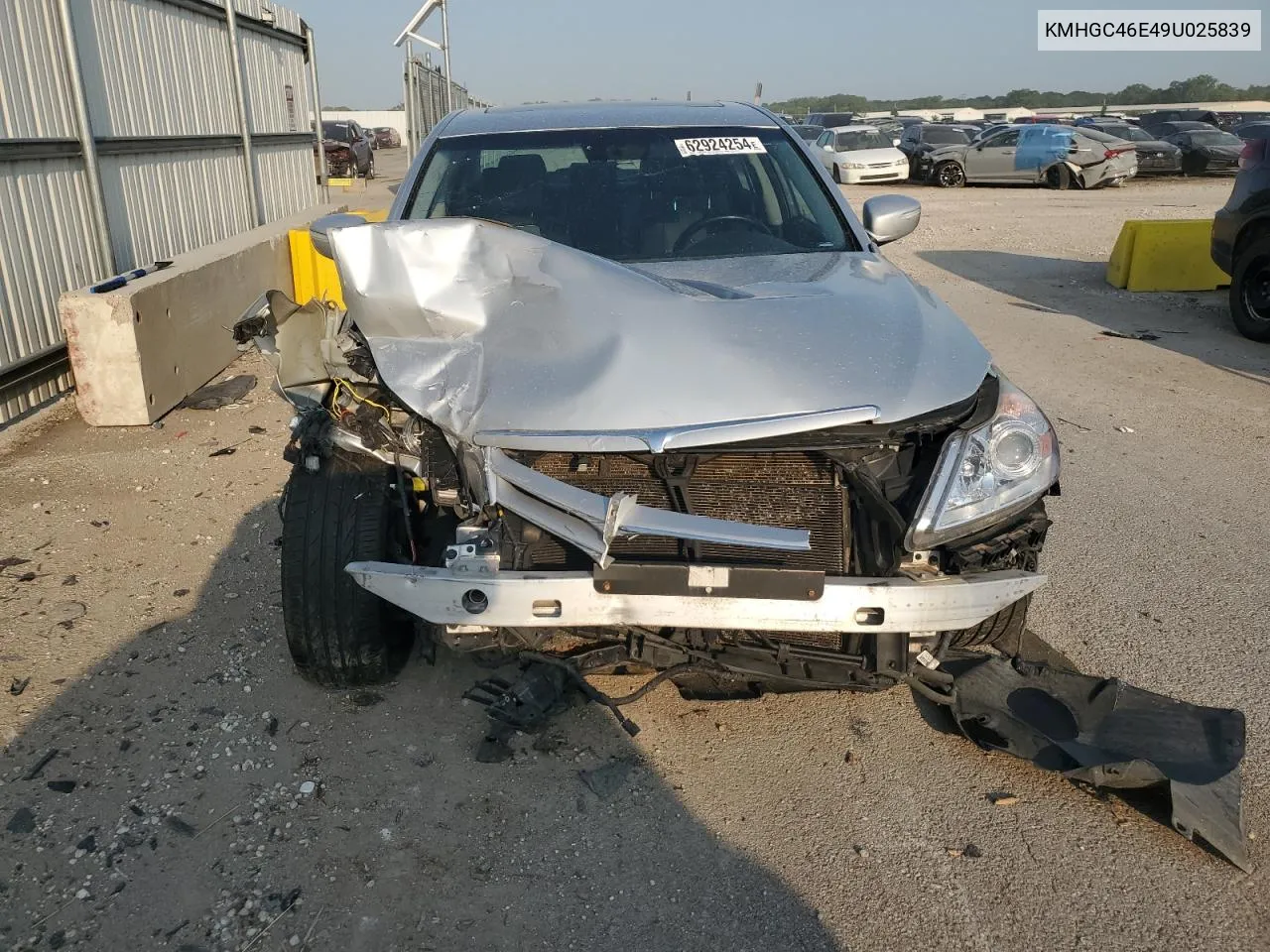 KMHGC46E49U025839 2009 Hyundai Genesis 3.8L