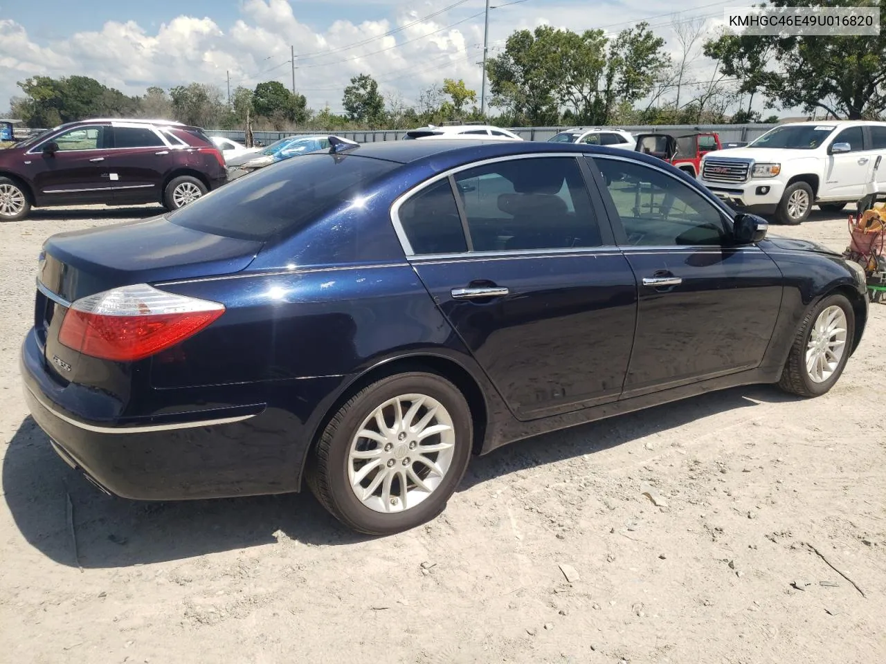 2009 Hyundai Genesis 3.8L VIN: KMHGC46E49U016820 Lot: 68099544