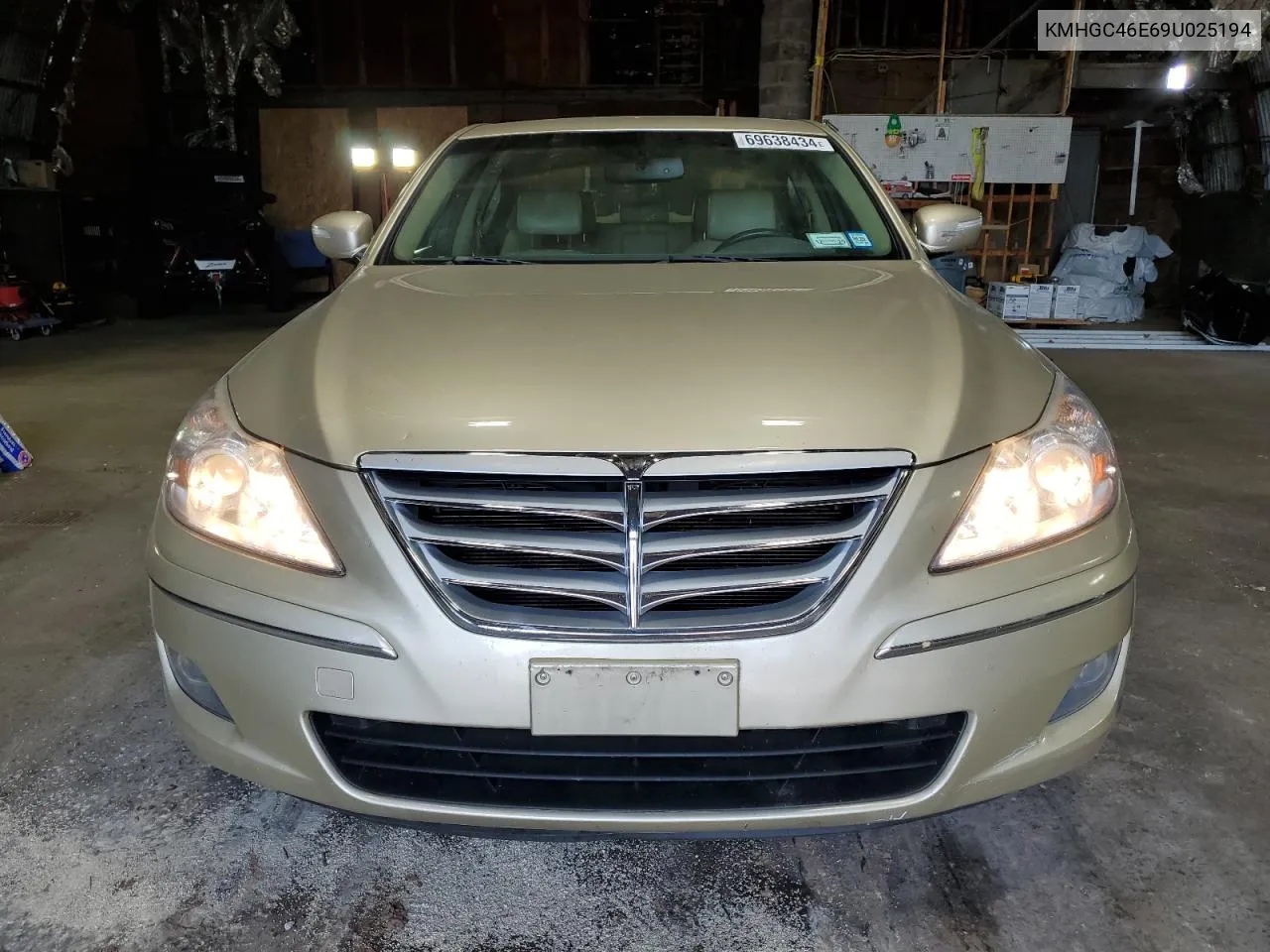 2009 Hyundai Genesis 3.8L VIN: KMHGC46E69U025194 Lot: 69638434