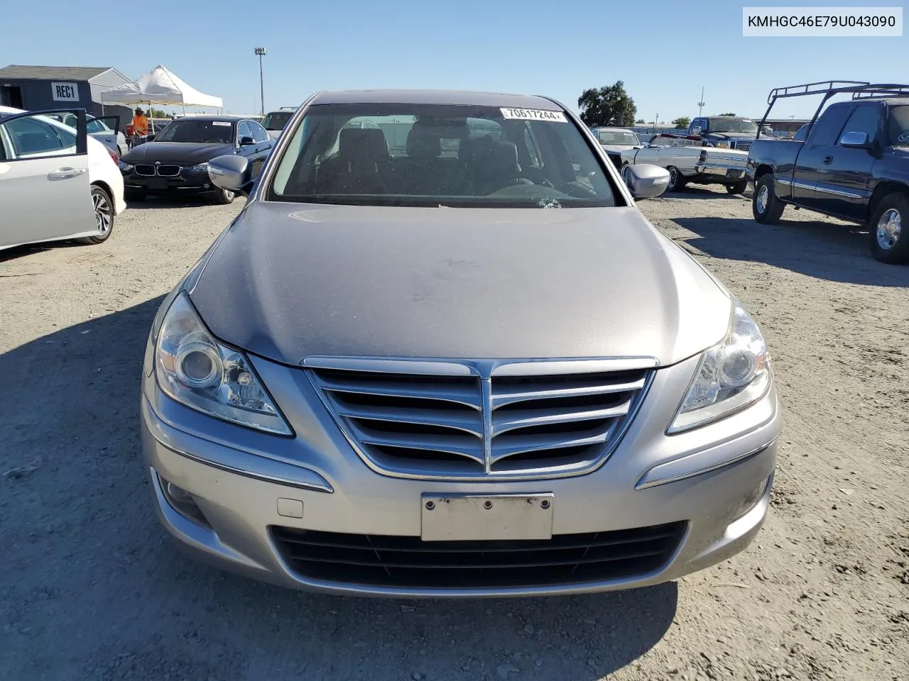 KMHGC46E79U043090 2009 Hyundai Genesis 3.8L