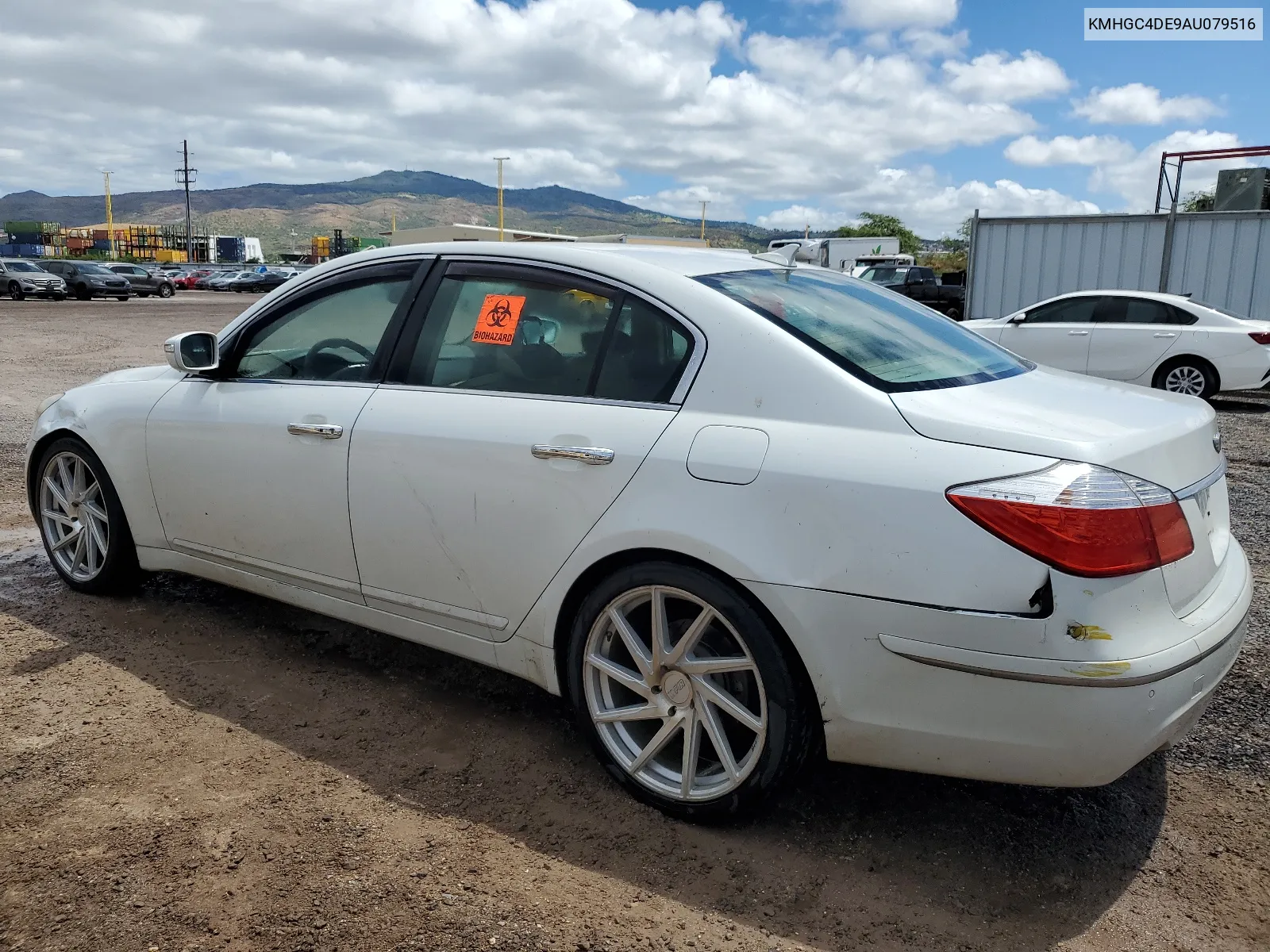 2010 Hyundai Genesis 3.8L VIN: KMHGC4DE9AU079516 Lot: 62990374