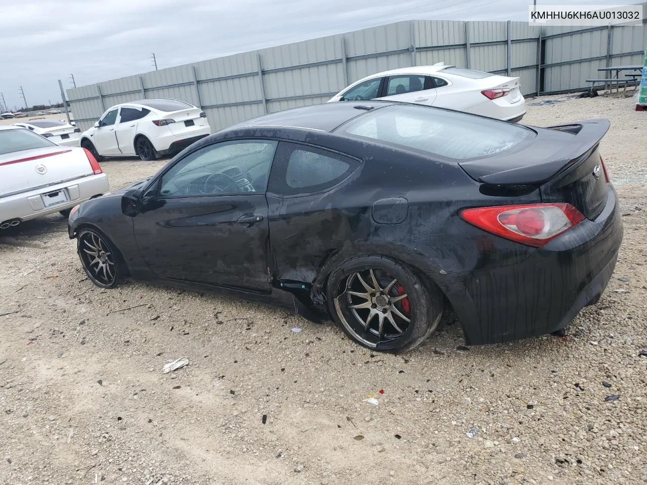 2010 Hyundai Genesis Coupe 3.8L VIN: KMHHU6KH6AU013032 Lot: 74095674