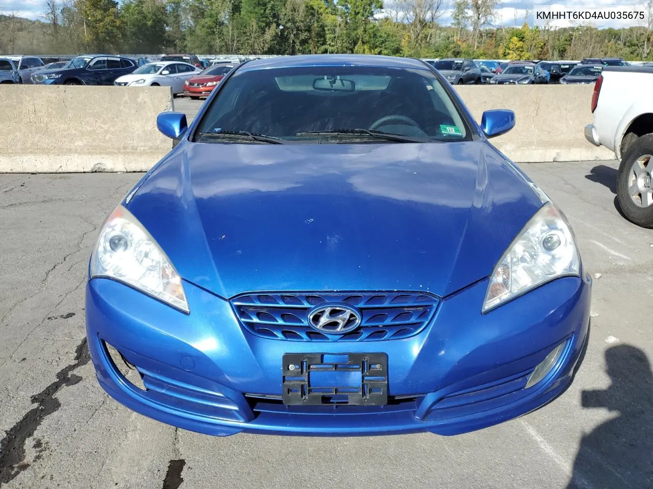 2010 Hyundai Genesis Coupe 2.0T VIN: KMHHT6KD4AU035675 Lot: 74788214