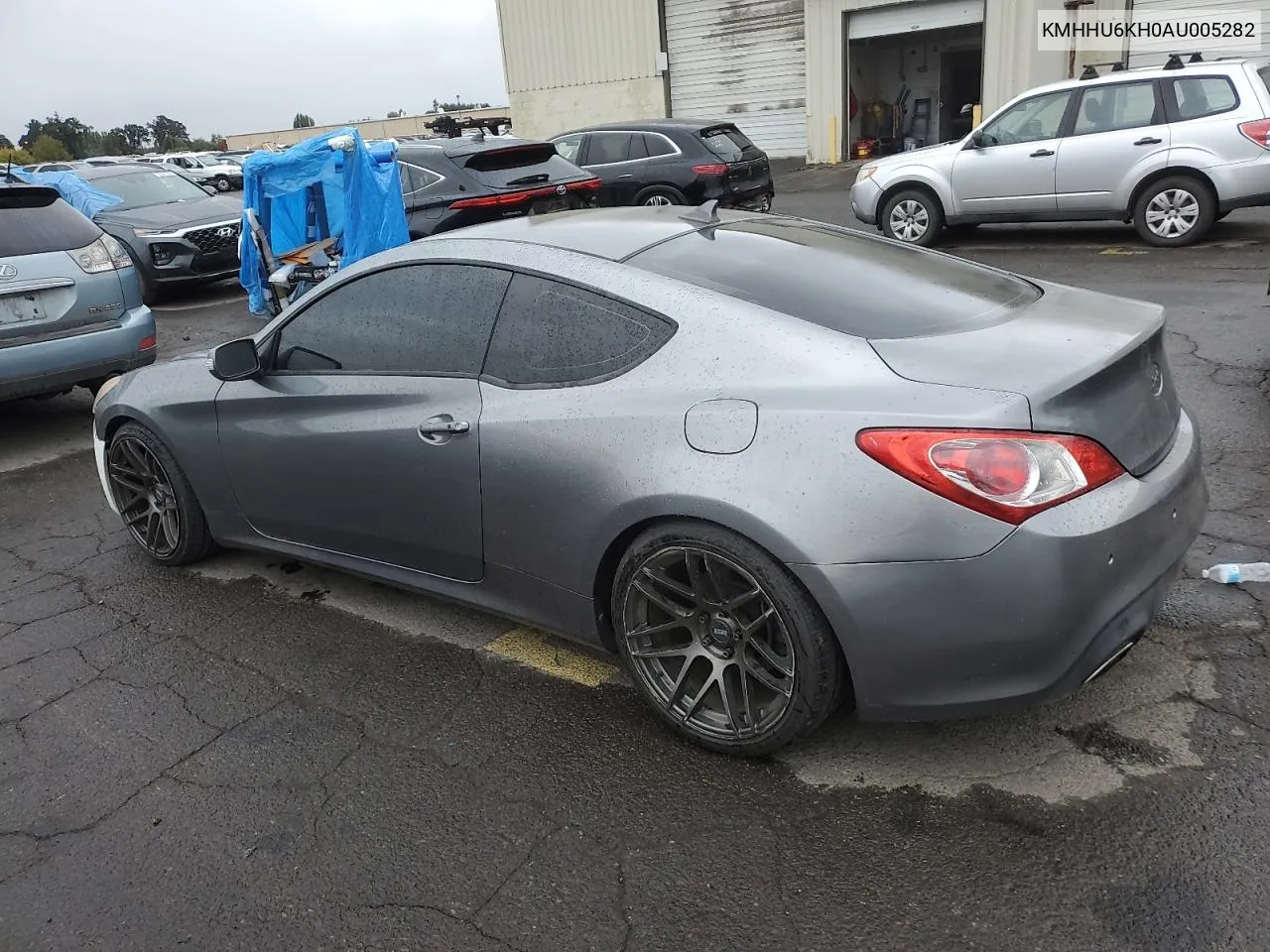 2010 Hyundai Genesis Coupe 3.8L VIN: KMHHU6KH0AU005282 Lot: 75555664