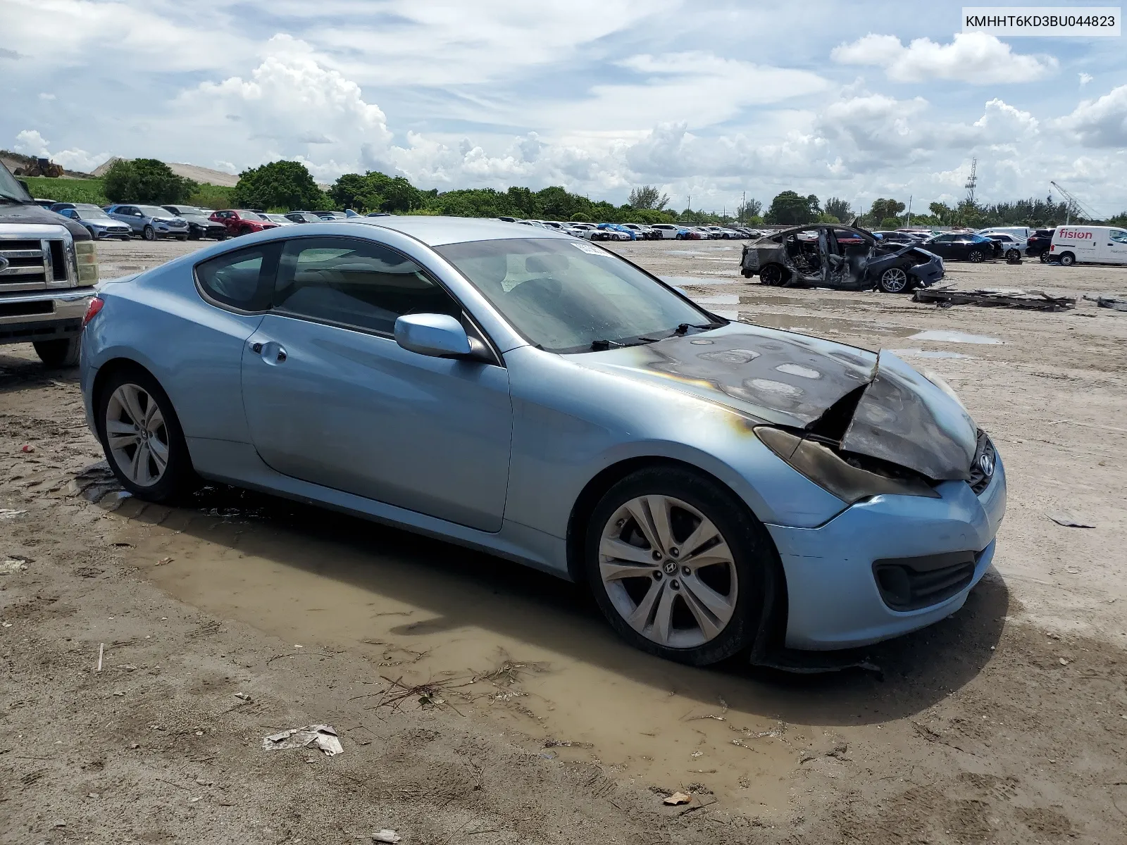 KMHHT6KD3BU044823 2011 Hyundai Genesis Coupe 2.0T