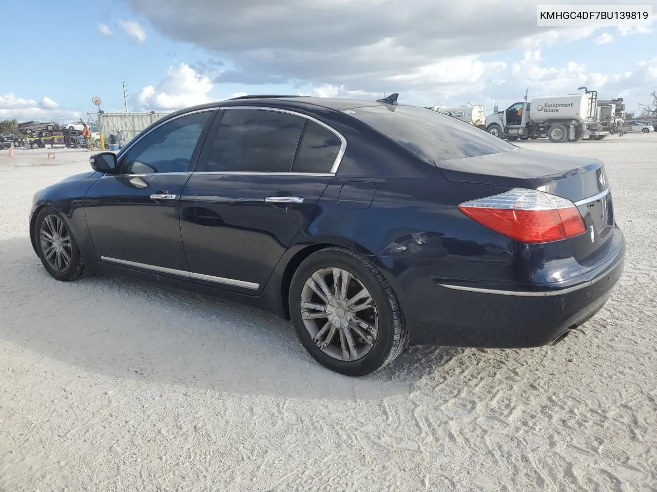 KMHGC4DF7BU139819 2011 Hyundai Genesis 4.6L