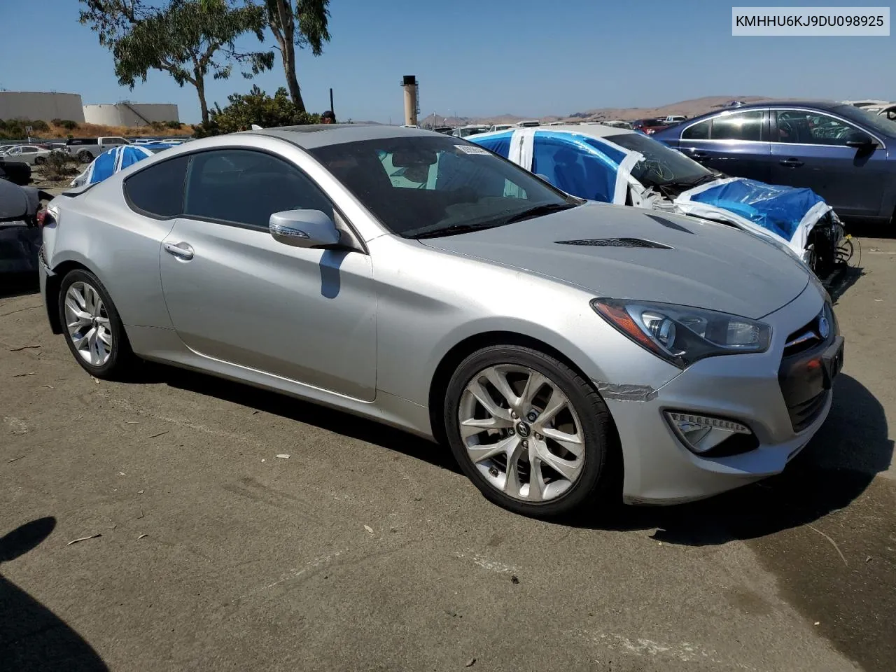 2013 Hyundai Genesis Coupe 3.8L VIN: KMHHU6KJ9DU098925 Lot: 69208544