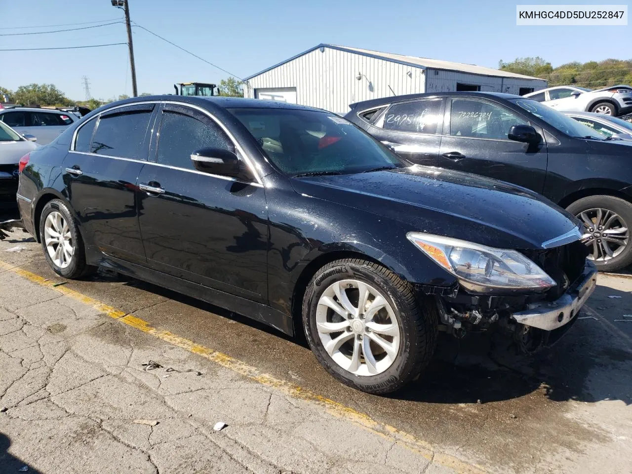 2013 Hyundai Genesis 3.8L VIN: KMHGC4DD5DU252847 Lot: 72811214