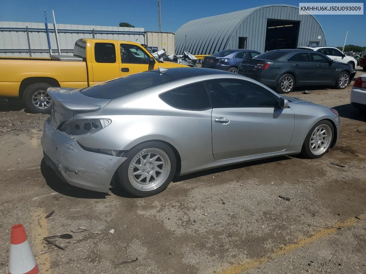 2013 Hyundai Genesis Coupe 3.8L VIN: KMHHU6KJ5DU093009 Lot: 73159774