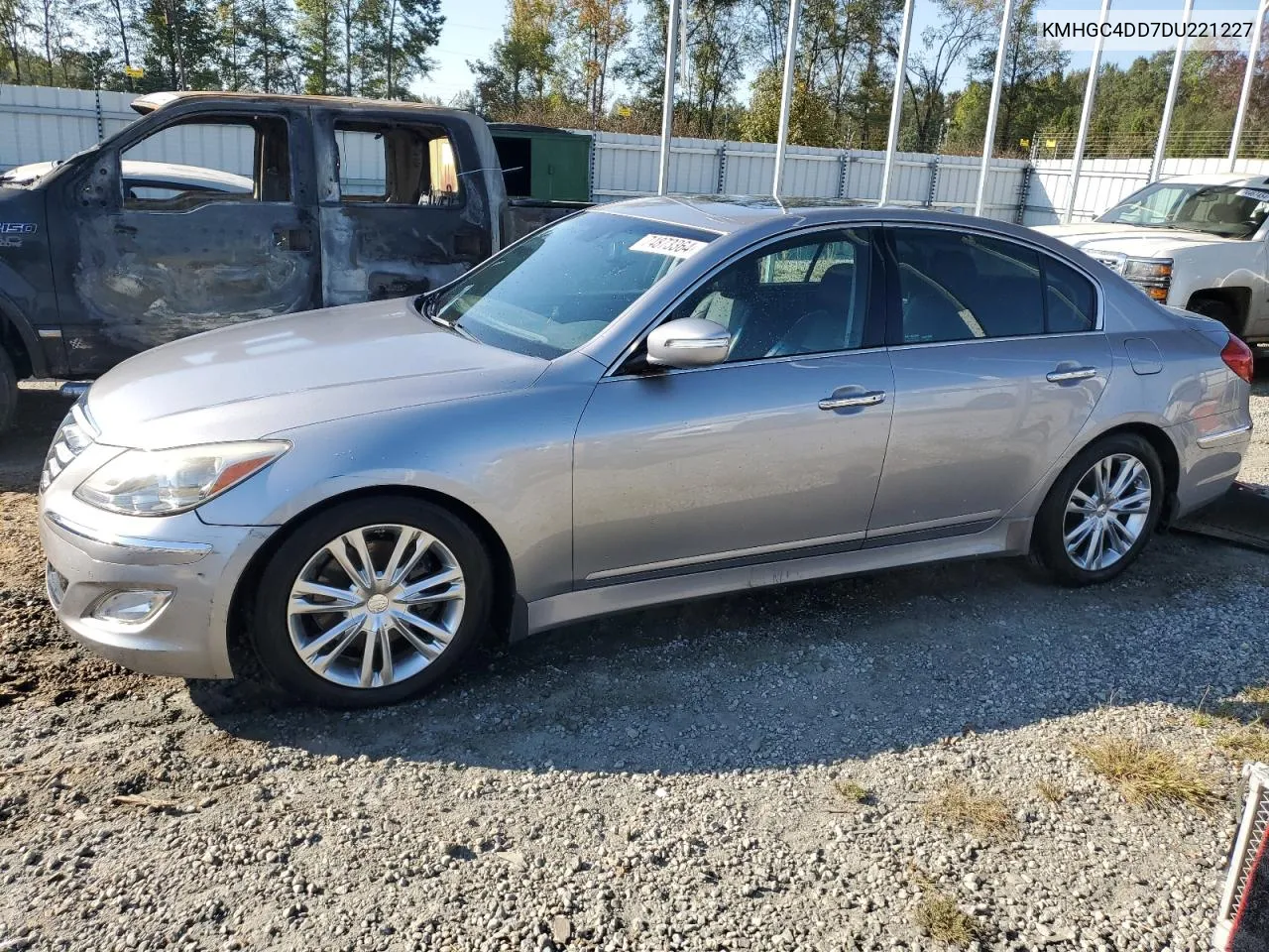 2013 Hyundai Genesis 3.8L VIN: KMHGC4DD7DU221227 Lot: 74873364