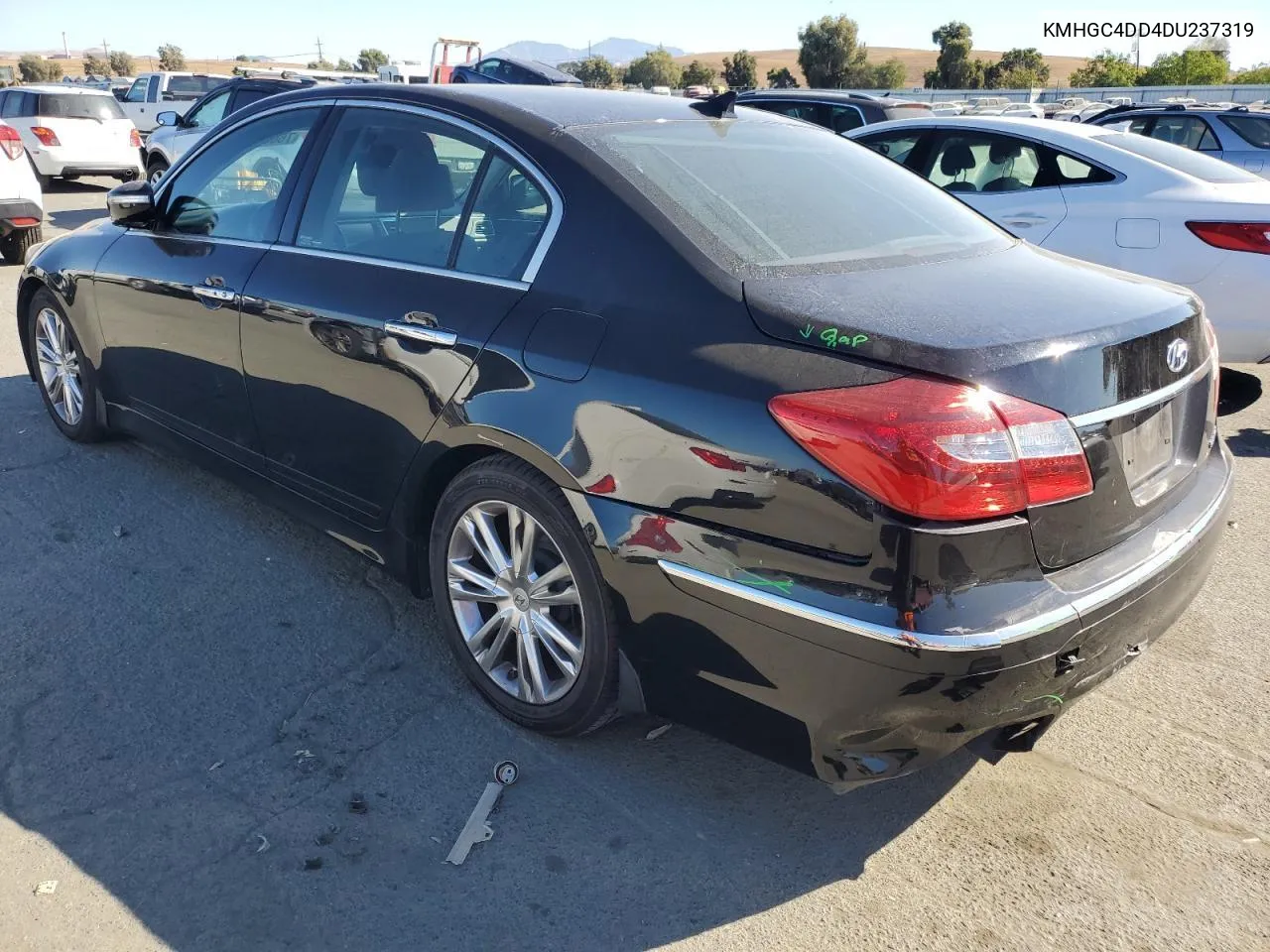 2013 Hyundai Genesis 3.8L VIN: KMHGC4DD4DU237319 Lot: 76068294