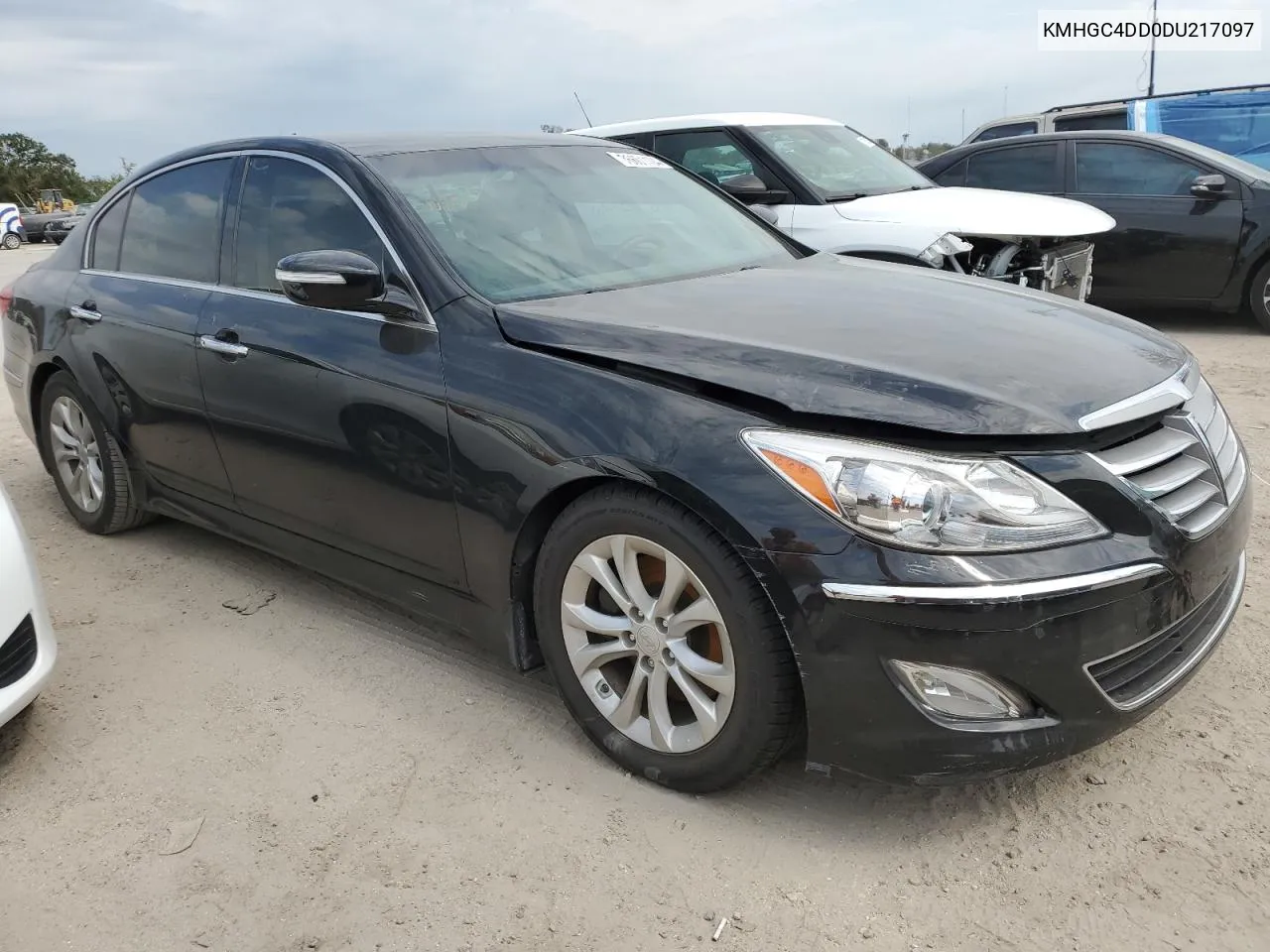 2013 Hyundai Genesis 3.8L VIN: KMHGC4DD0DU217097 Lot: 76601104