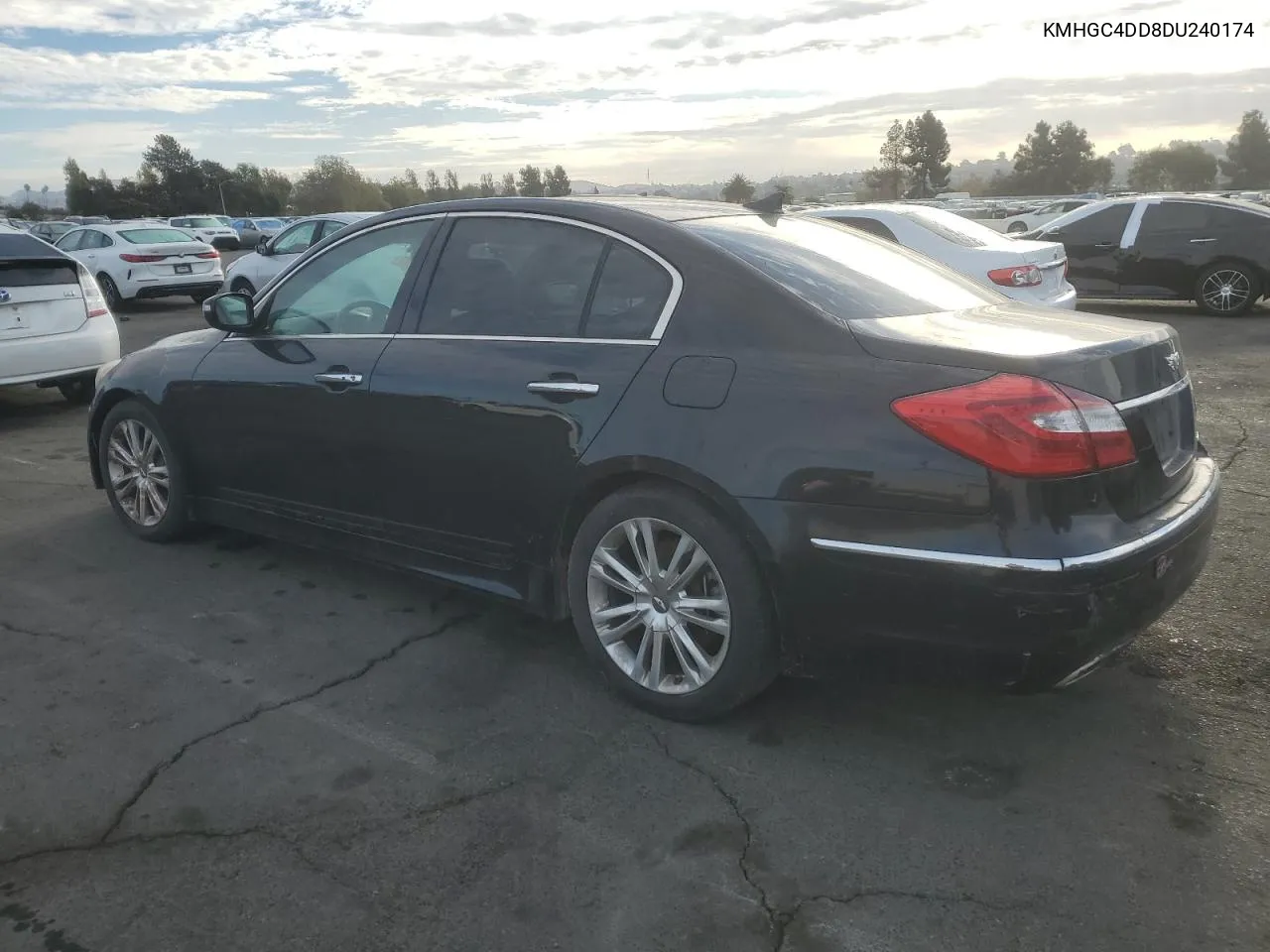 2013 Hyundai Genesis 3.8L VIN: KMHGC4DD8DU240174 Lot: 78200774