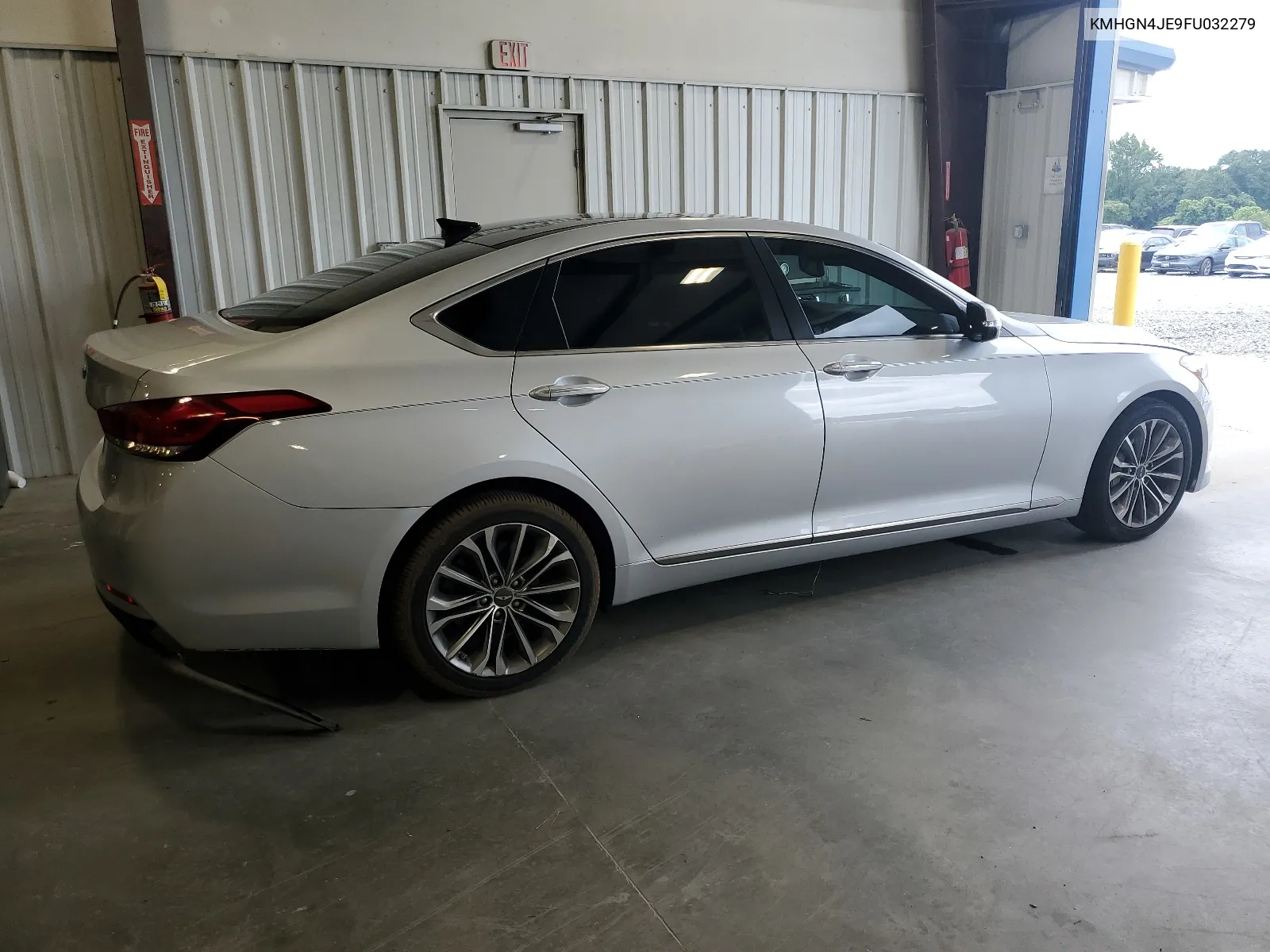 2015 Hyundai Genesis 3.8L VIN: KMHGN4JE9FU032279 Lot: 66226744