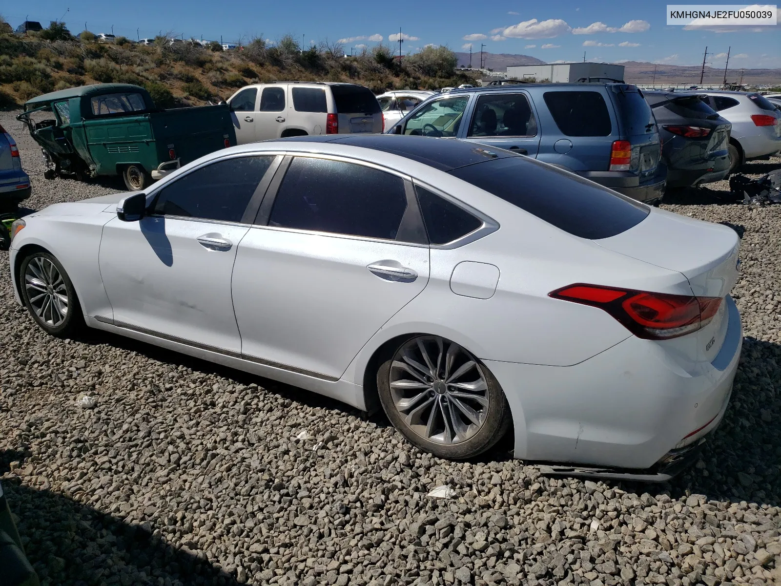 2015 Hyundai Genesis 3.8L VIN: KMHGN4JE2FU050039 Lot: 67335104