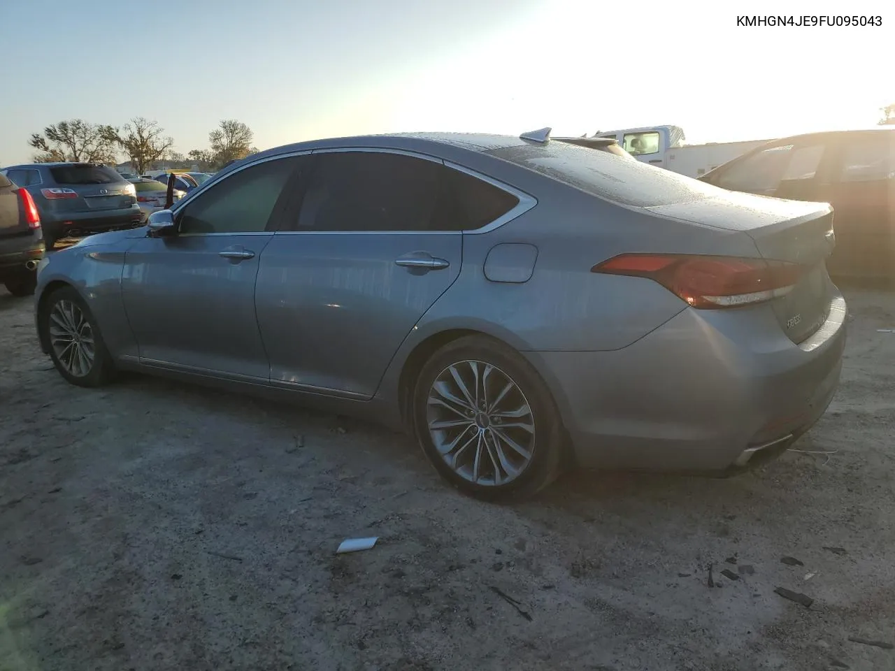 KMHGN4JE9FU095043 2015 Hyundai Genesis 3.8L