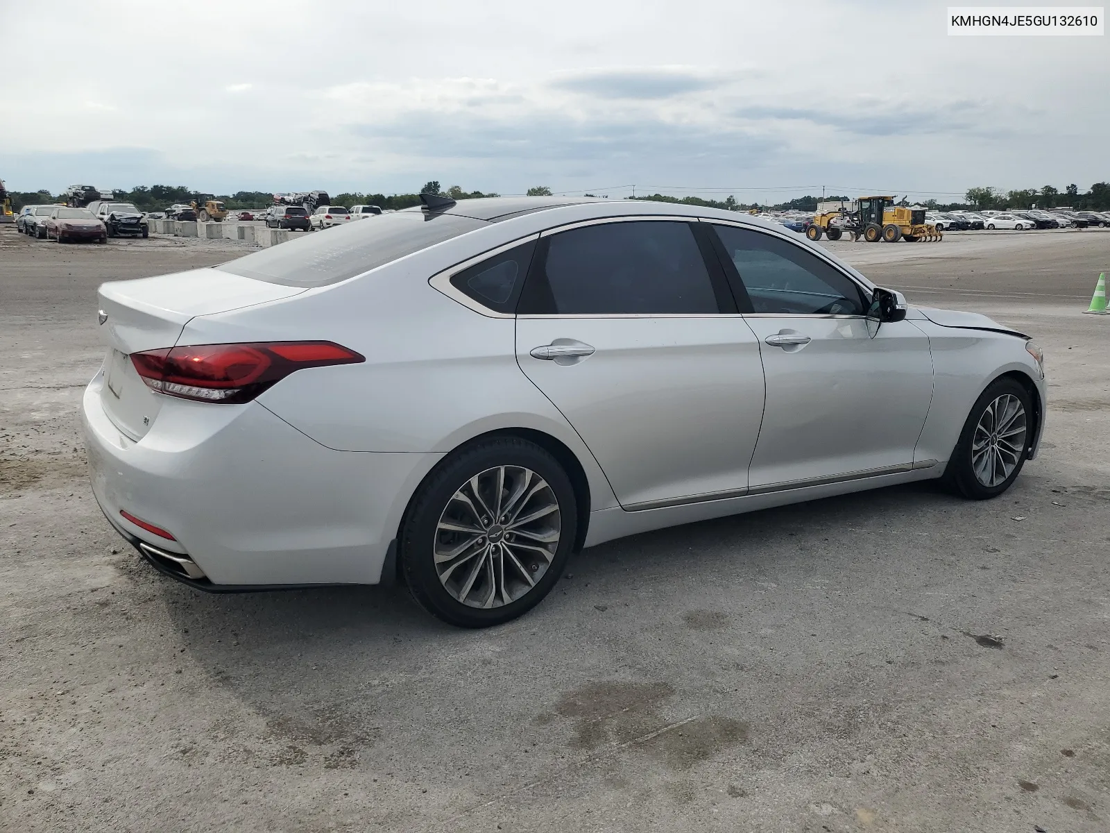 KMHGN4JE5GU132610 2016 Hyundai Genesis 3.8L