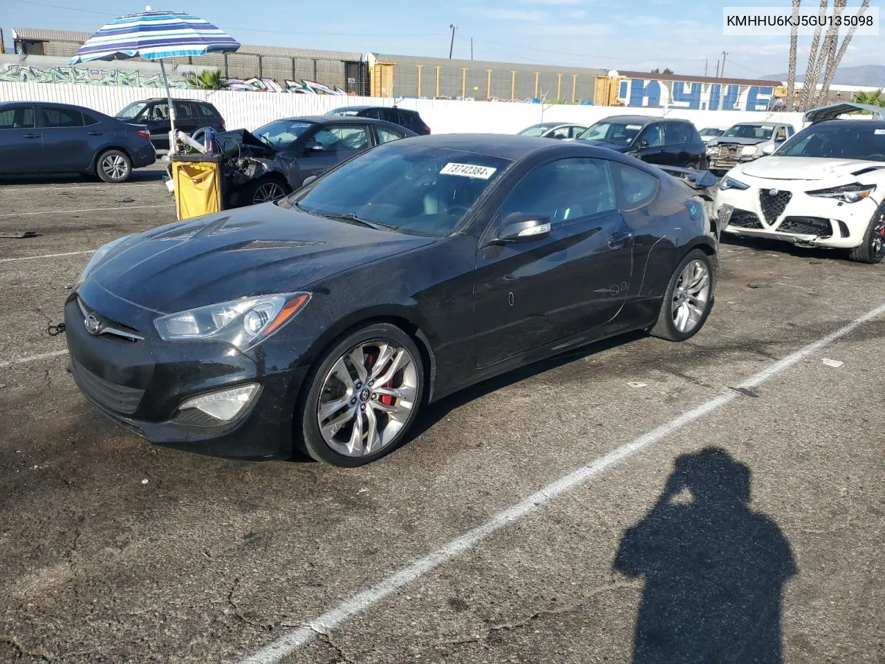 2016 Hyundai Genesis Coupe 3.8 R-Spec VIN: KMHHU6KJ5GU135098 Lot: 73742384