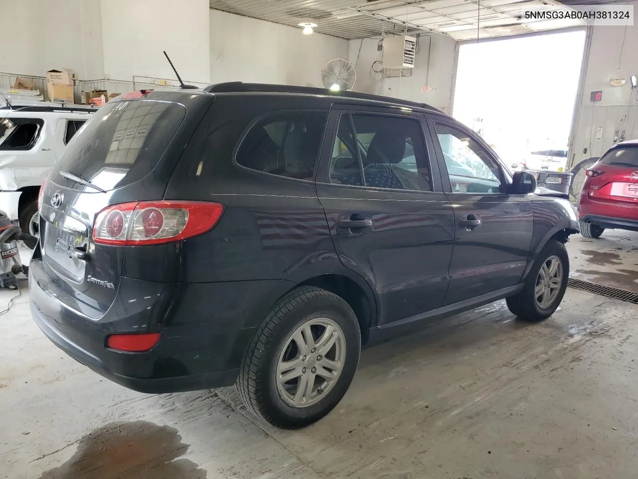 2010 Hyundai Santa Fe Gls VIN: 5NMSG3AB0AH381324 Lot: 71398084