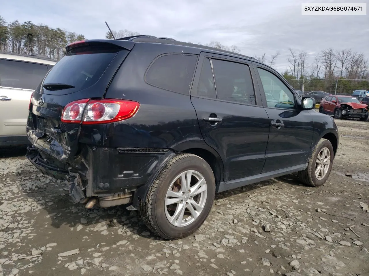 2011 Hyundai Santa Fe Limited VIN: 5XYZKDAG6BG074671 Lot: 45507594