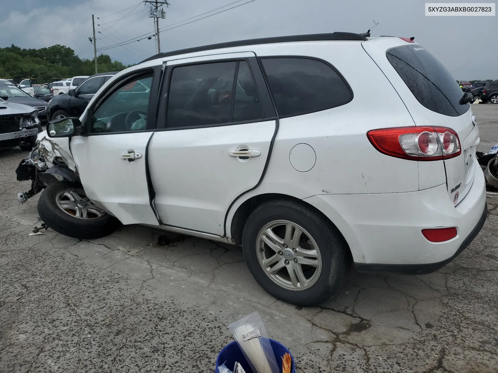 5XYZG3ABXBG027823 2011 Hyundai Santa Fe Gls