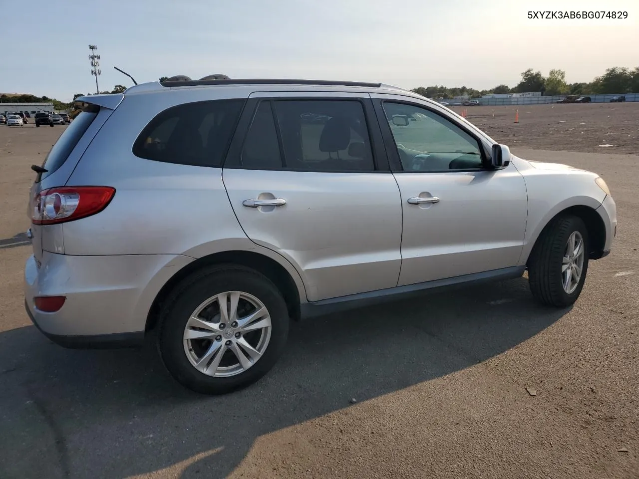 2011 Hyundai Santa Fe Limited VIN: 5XYZK3AB6BG074829 Lot: 70101044