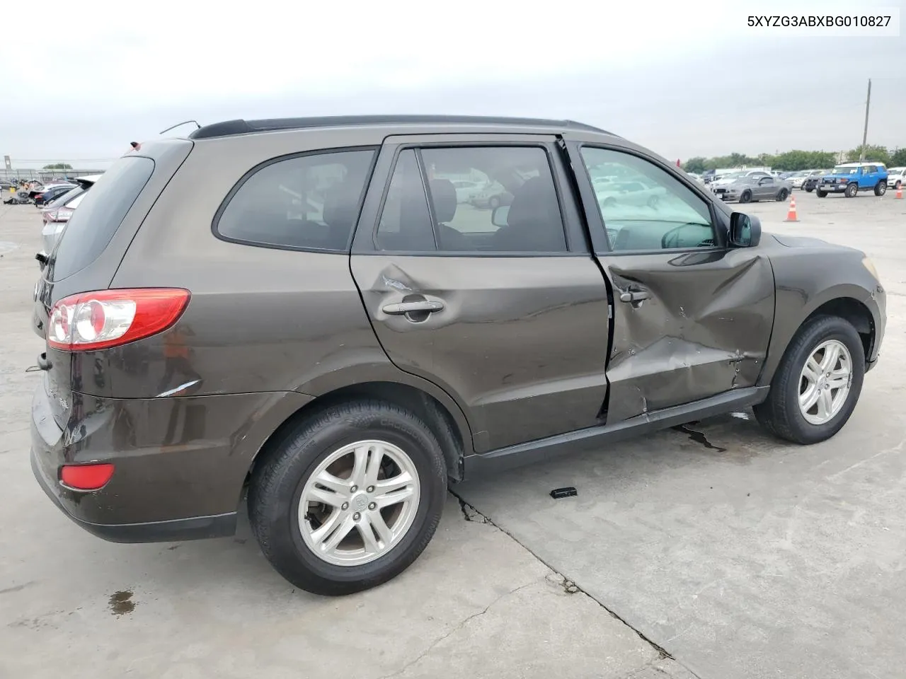 5XYZG3ABXBG010827 2011 Hyundai Santa Fe Gls