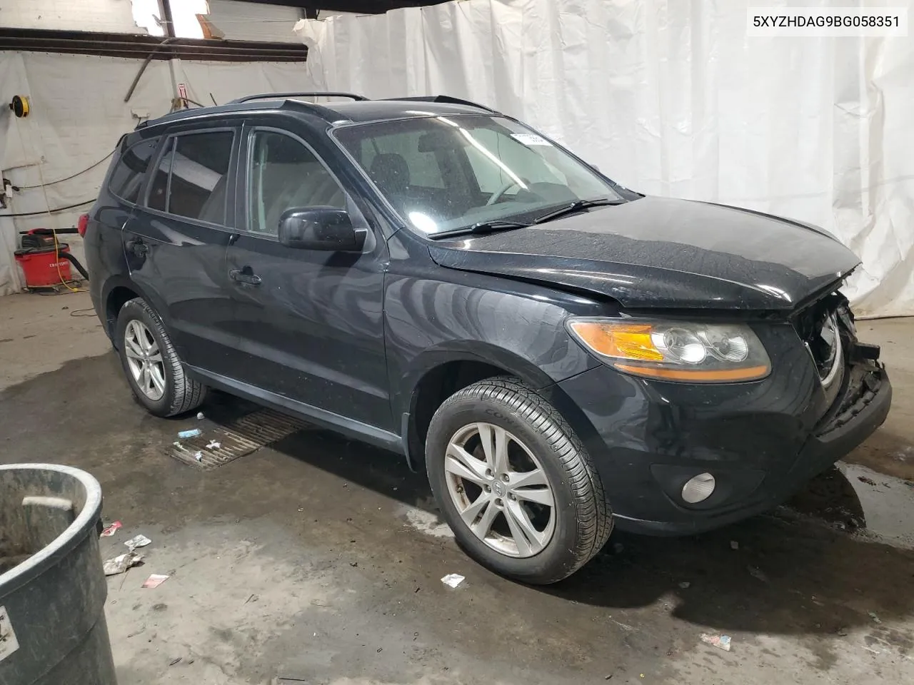 2011 Hyundai Santa Fe Se VIN: 5XYZHDAG9BG058351 Lot: 71105664