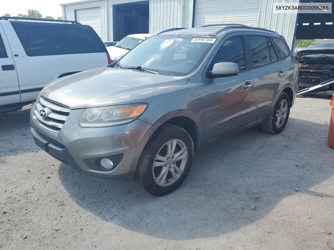 2012 Hyundai Santa Fe Limited VIN: 5XYZK3AB0CG095385 Lot: 52490164