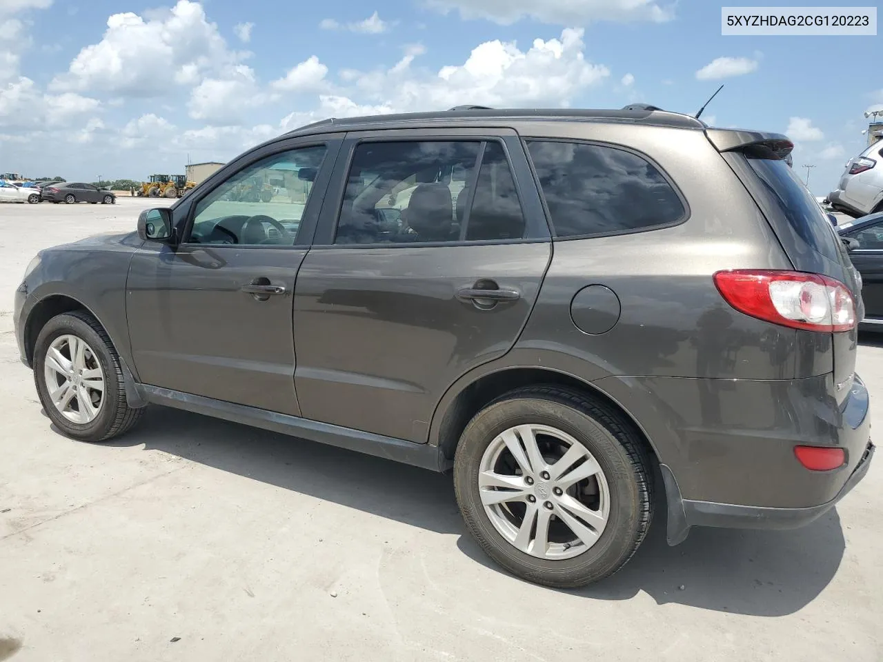 2012 Hyundai Santa Fe Se VIN: 5XYZHDAG2CG120223 Lot: 63276544