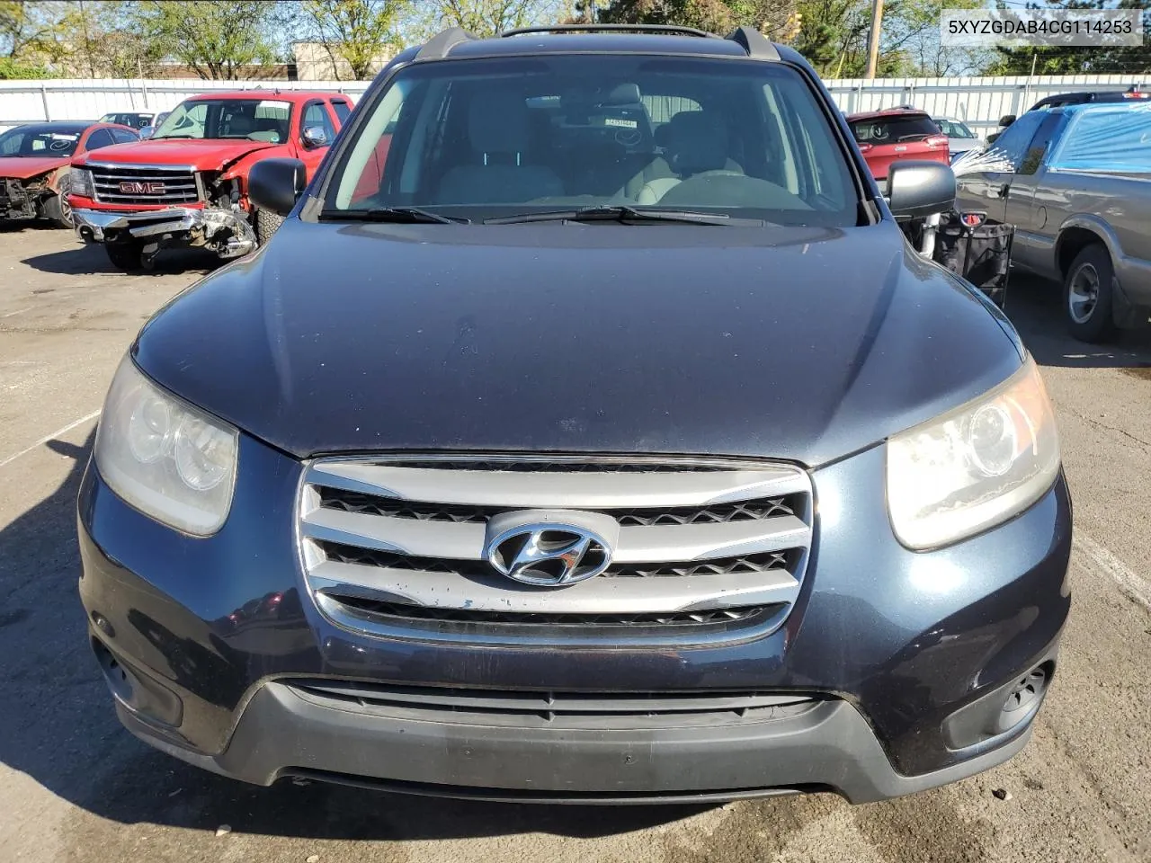 2012 Hyundai Santa Fe Gls VIN: 5XYZGDAB4CG114253 Lot: 73595404