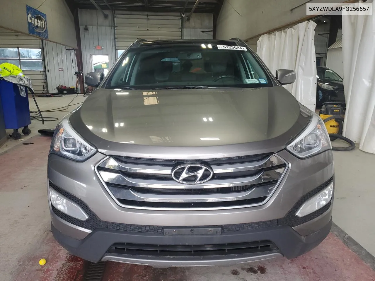 2015 Hyundai Santa Fe Sport VIN: 5XYZWDLA9FG256657 Lot: 76123004