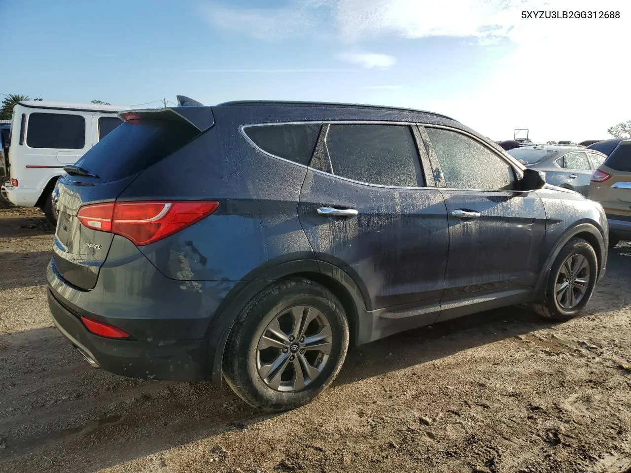 5XYZU3LB2GG312688 2016 Hyundai Santa Fe Sport