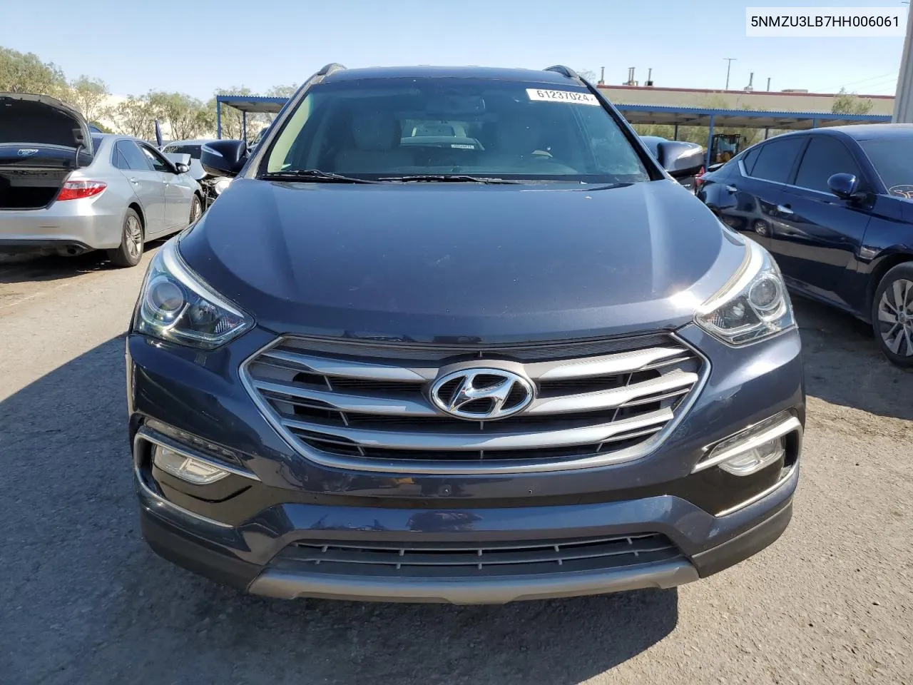 2017 Hyundai Santa Fe Sport VIN: 5NMZU3LB7HH006061 Lot: 61237024